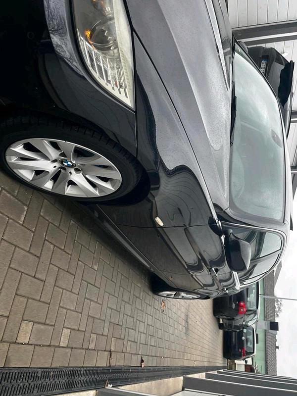 Gebraucht BMW 320 170 PS (125 kW) 2011 Schwarz Limousine