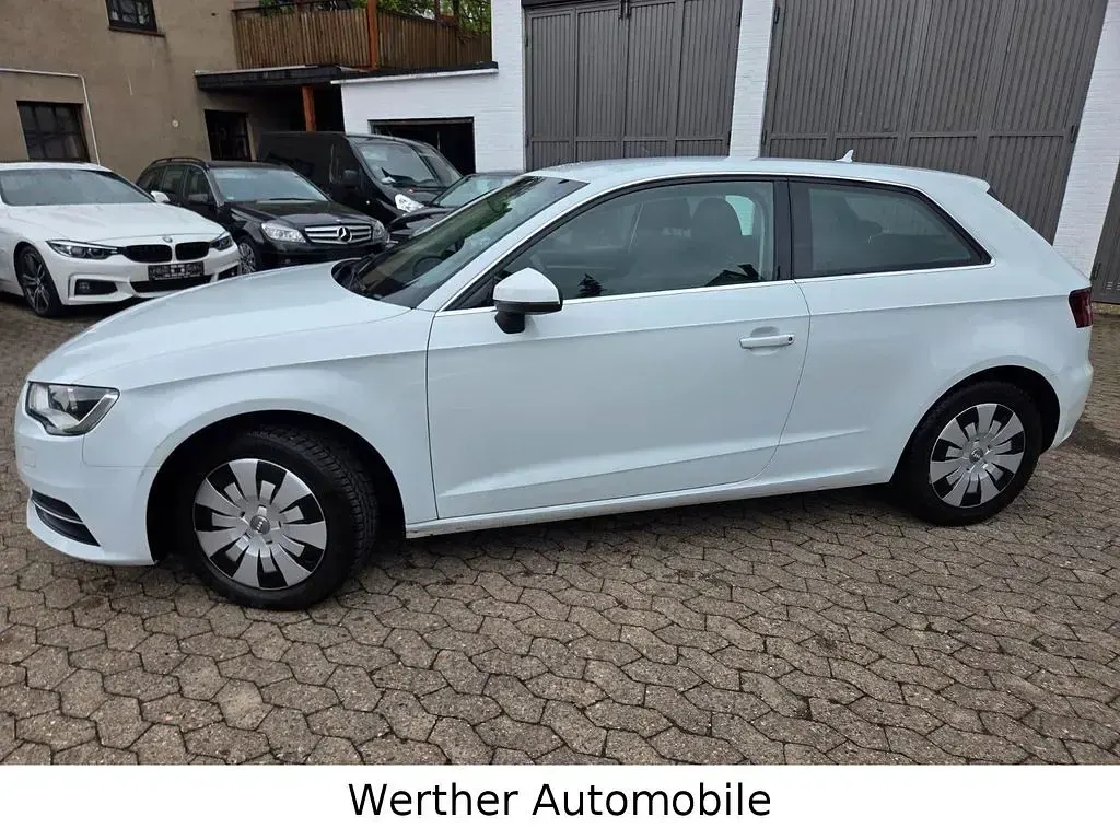 Używany Audi A3 Attraction 125 KM (91 kW) 2015 Biały Coupe