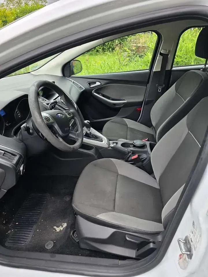 Gebraucht Ford Focus 116 PS (85 kW) 2013 Kombi
