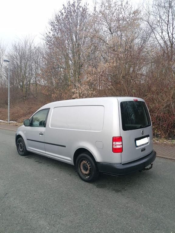 Gebraucht VW Caddy Maxi 102 PS (75 kW) 2013 Silber Van / Kleinbus