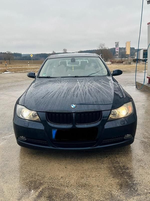 Gebraucht BMW 325 218 PS (160 kW) 2008 Schwarz Kombi