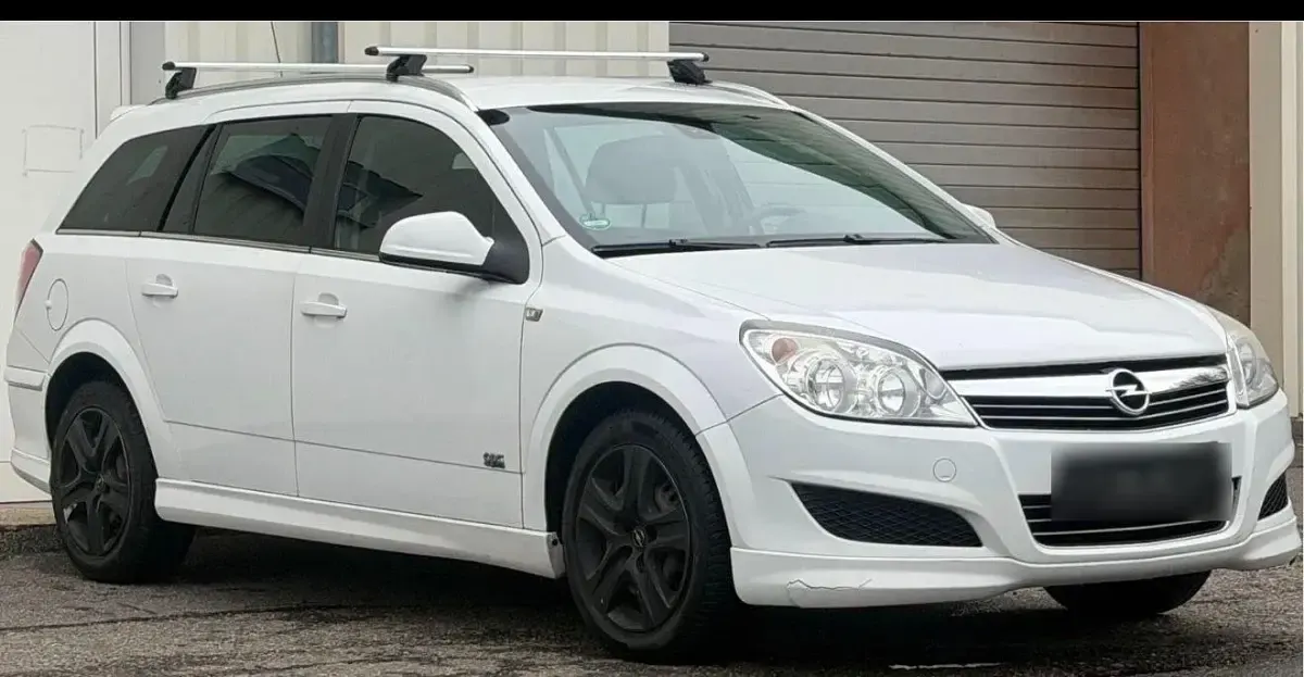 Gebraucht Opel Astra 116 PS (85 kW) 2010 Kombi