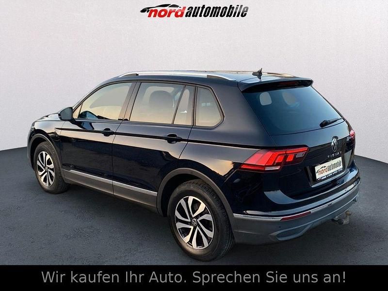 Gebraucht VW Tiguan Active 150 PS (110 kW) 2021 Deep black SUV