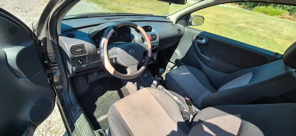 Gebraucht Opel Corsa 60 PS (44 kW) 2004 Schwarz Kleinwagen