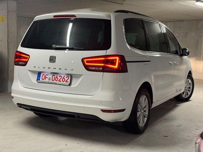 Gebraucht Seat Alhambra Style 150 PS (110 kW) 2017 Weiß Van / Kleinbus