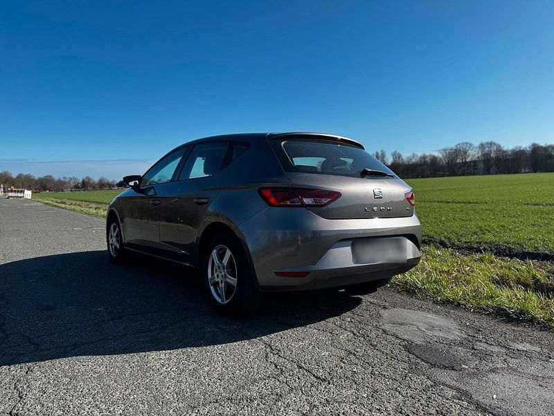 Second-hand Seat Leon 105 CP (77 kW) 2015 Maro Berlinǎ