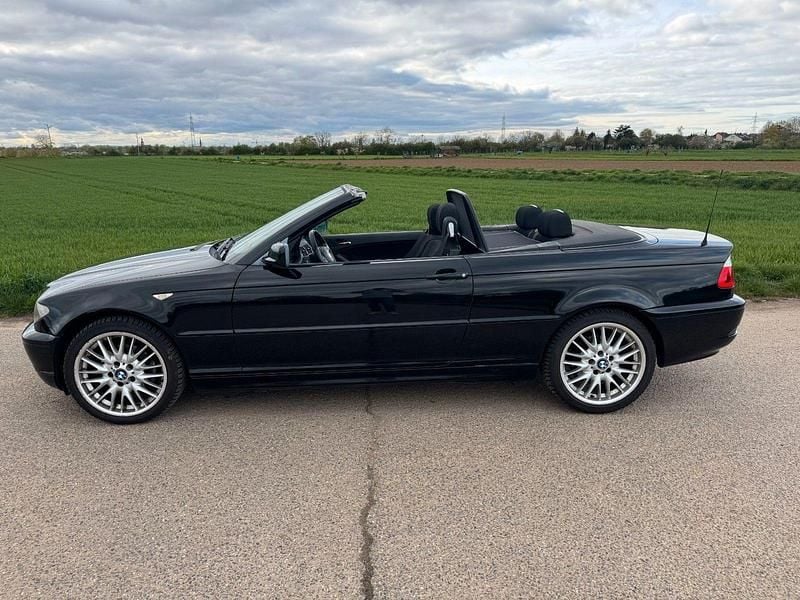 Gebraucht BMW 320 Cabriolet 150 PS (110 kW) 2006 Schwarz Cabrio