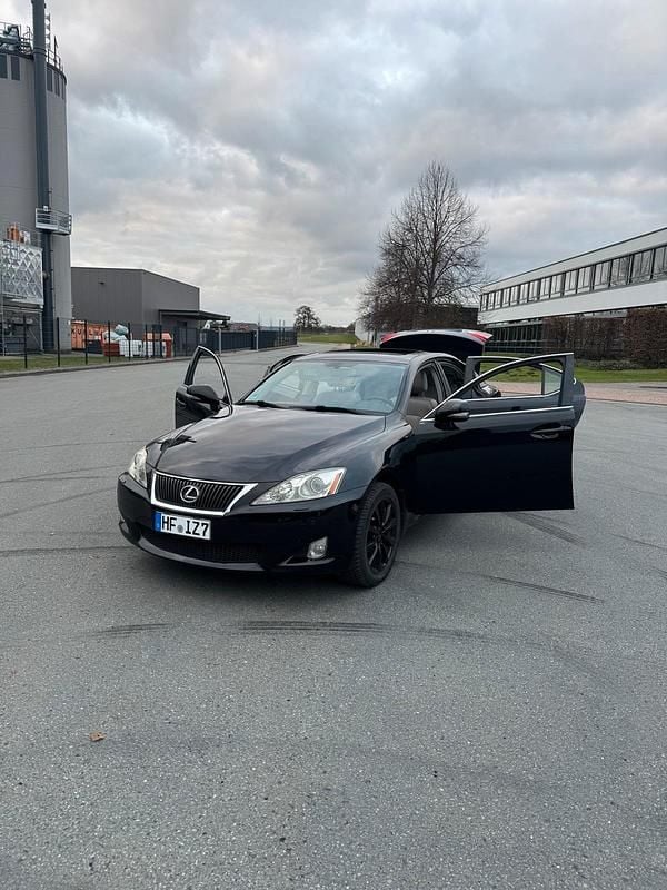 Gebraucht Lexus IS220d 177 PS (130 kW) 2009 Schwarz Limousine
