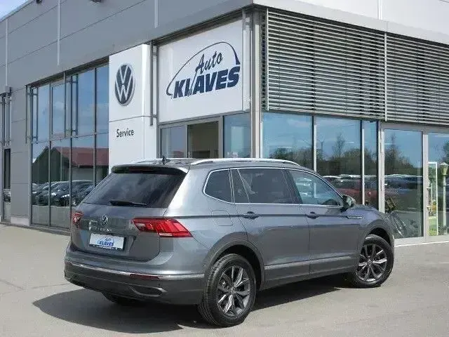 Gebraucht VW Tiguan Allspace 200 PS (147 kW) 2022 Grau SUV