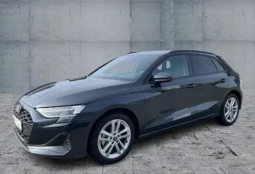 Gebraucht Audi A3 Ambiente 116 PS (85 kW) 2025 Grau Limousine