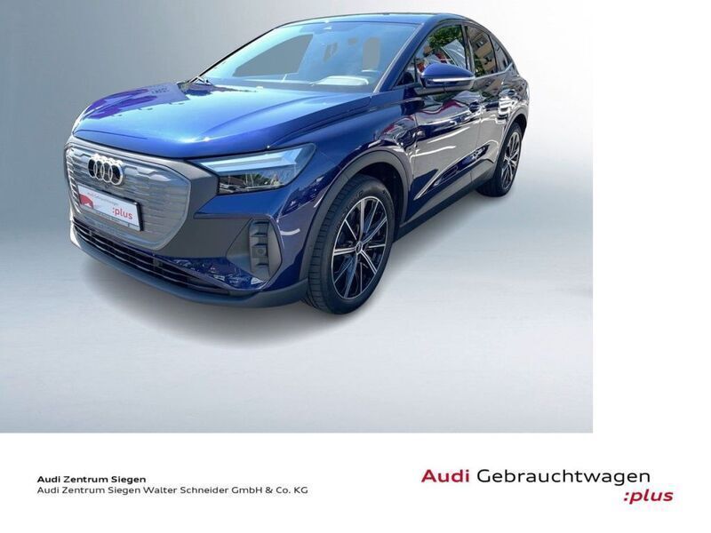 Navarrablau metallic (metallic) Gebraucht 2023 Audi e-tron SUV | 37.910 € (Teuer) - Bild 1/4