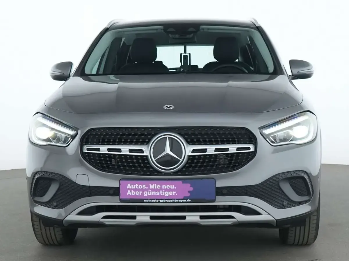 Gebraucht Mercedes GLA180 Style 116 PS (85 kW) 2023 Mountaingrau SUV