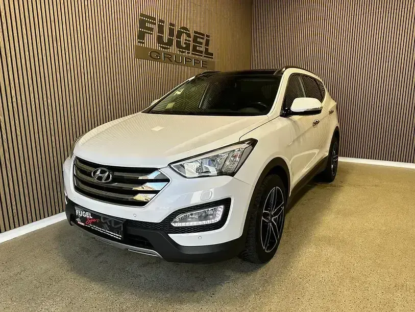 Gebraucht Hyundai Santa Fe 200 PS (147 kW) 2015 White crystal / mic SUV