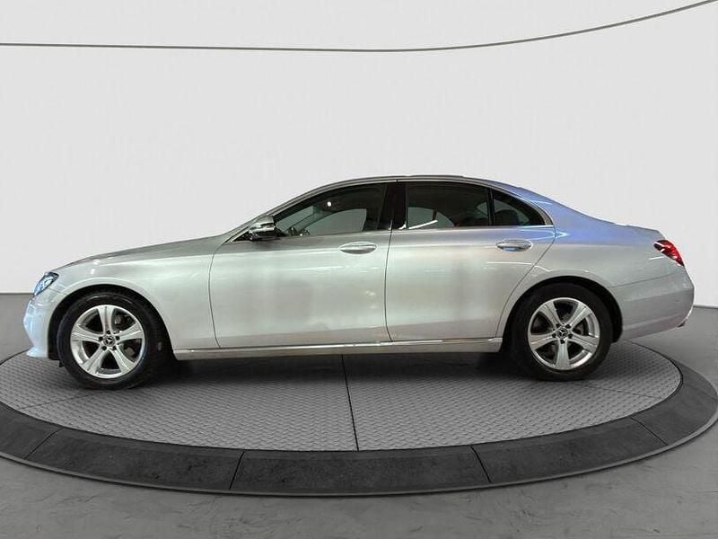 Gebraucht Mercedes E200 Avantgarde 184 PS (135 kW) 2018 Silber Limousine