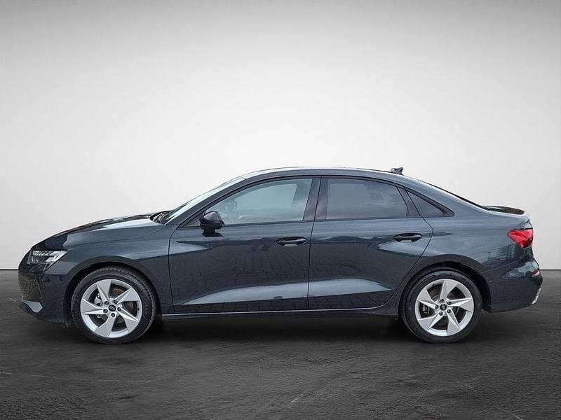 Second-hand Audi A3 Advanced 150 CP (110 kW) 2025 Gri Berlinǎ