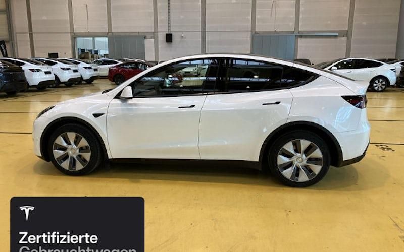 Weiß Gebraucht 2023 Tesla Model Y SUV | 37.300 € (Guter Preis) - Bild 1/4