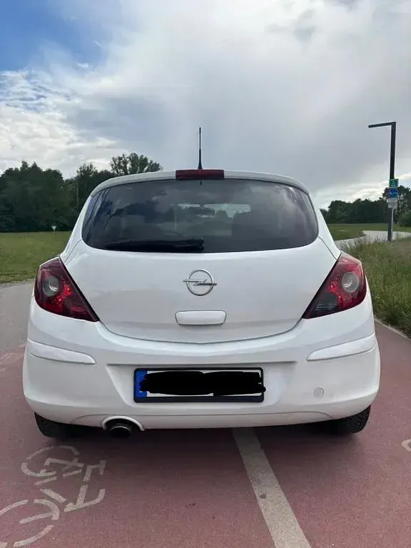 Gebraucht Opel Corsa 80 PS (58 kW) 2009 Weiß Kleinwagen