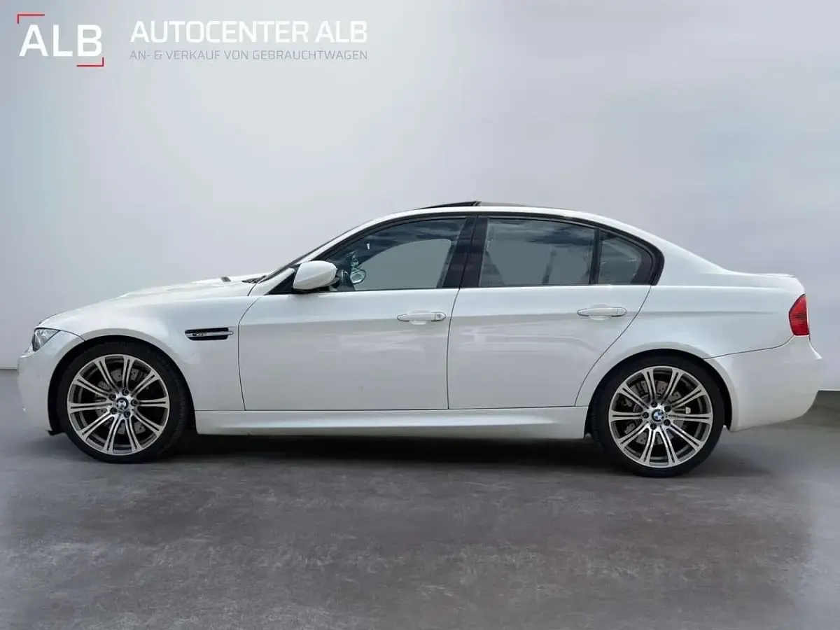 Używany BMW M3 Basis 420 KM (308 kW) 2008 Biały Sedan/Limuzyna