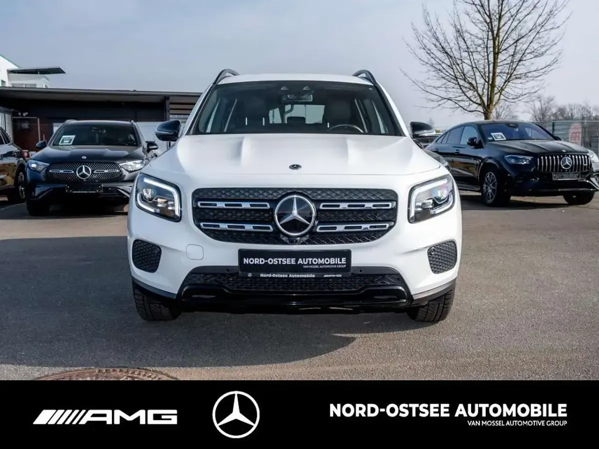 Gebraucht Mercedes GLB200 Progressive 150 PS (110 kW) 2021 Unilack polarweiß SUV