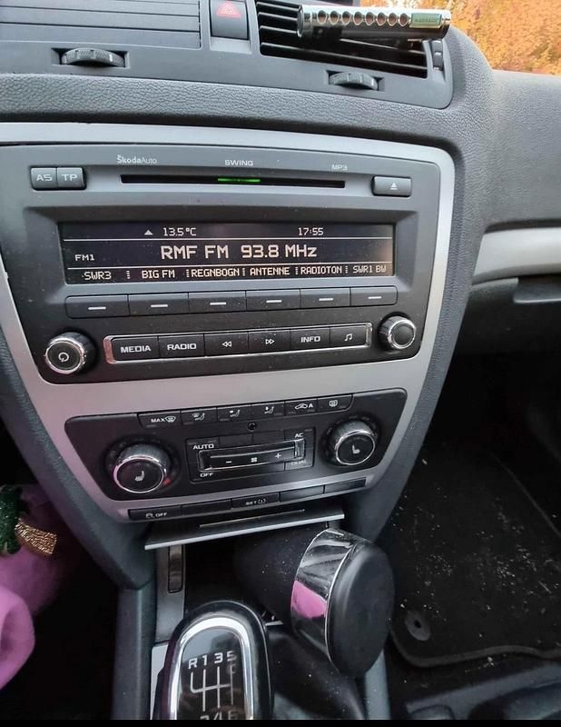 Gebraucht Skoda Octavia 140 PS (102 kW) 2013 Grau Kombi