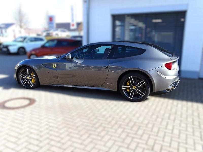 Gebraucht Ferrari FF 661 PS (486 kW) 2012 Grau Kombi