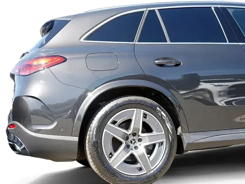 Gebraucht Mercedes GLC300 AMG 269 PS (197 kW) 2025 Grau graphitgrau SUV