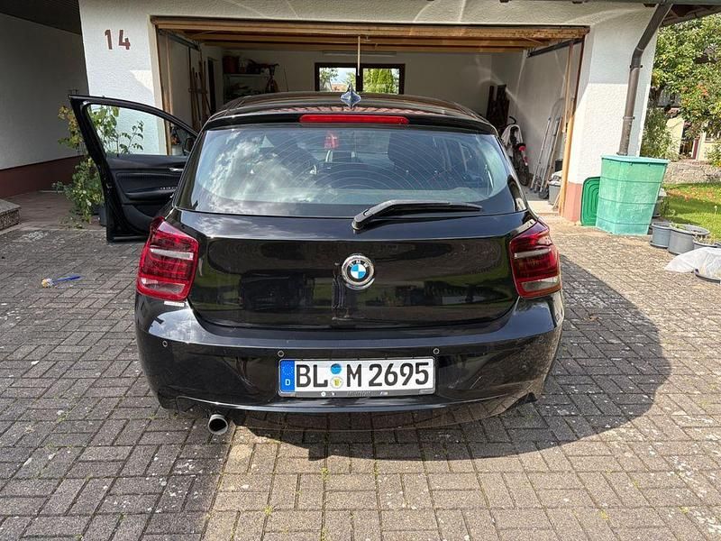 Gebraucht BMW 116 136 PS (100 kW) 2014 Schwarz Kleinwagen