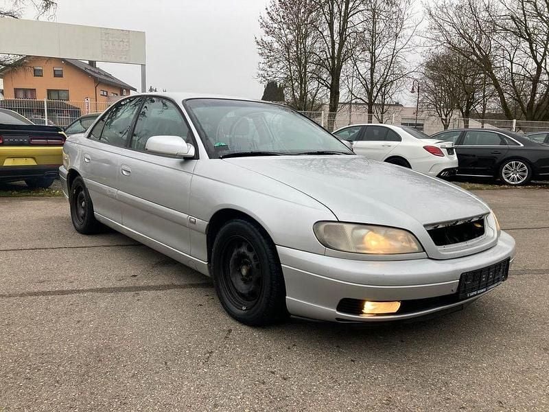 Gebraucht Opel Omega Edition 150 PS (110 kW) 2002 Grau Limousine