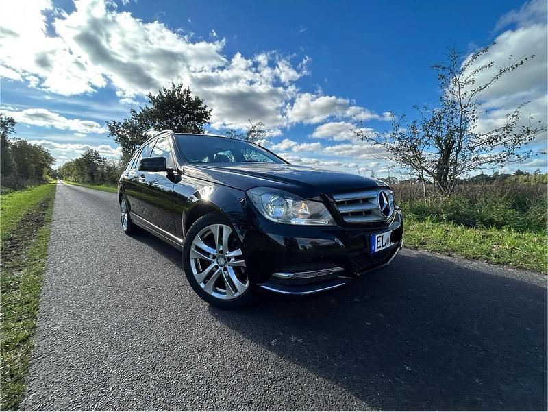 Schwarz Gebraucht 2013 Mercedes C200 Kombi | 8.500 € (Fairer Preis) - Bild 1/4