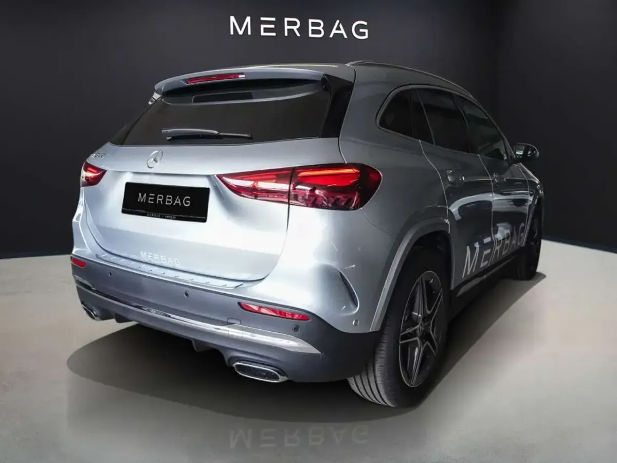 Gebraucht Mercedes GLA200 AMG 177 PS (130 kW) 2026 Hightech silber SUV