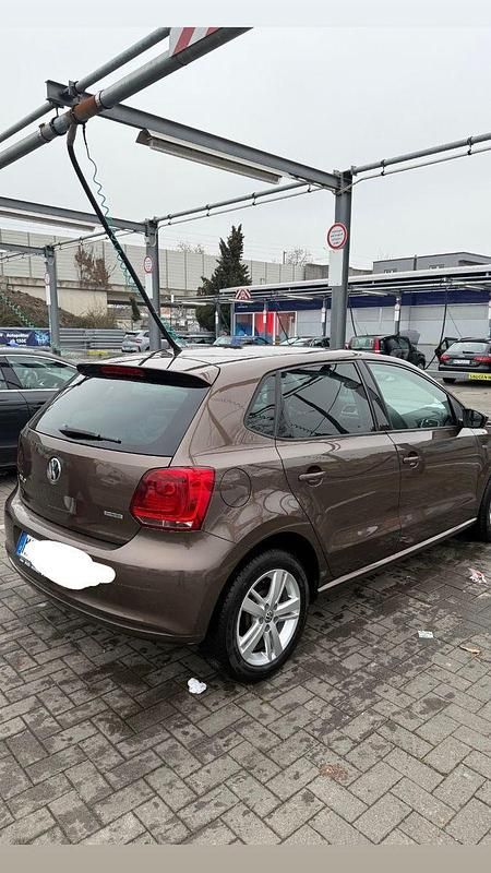 Gebraucht VW Polo Life 69 PS (50 kW) 2015 Braun Kleinwagen