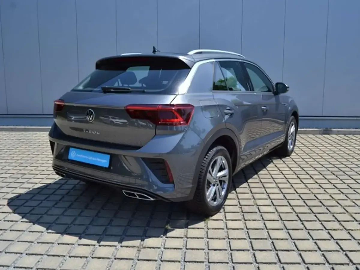 Gebraucht VW T-Roc IQ Drive 150 PS (110 kW) 2024 Grau SUV