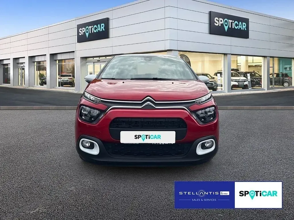 Gebraucht Citroën C3 82 PS (60 kW) 2024 Rot Limousine