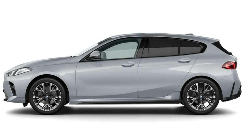 Brooklyn grau metallic Neu 2025 BMW 116 M Sport Kleinwagen | 33.115 € (Fairer Preis) - Bild 1/4