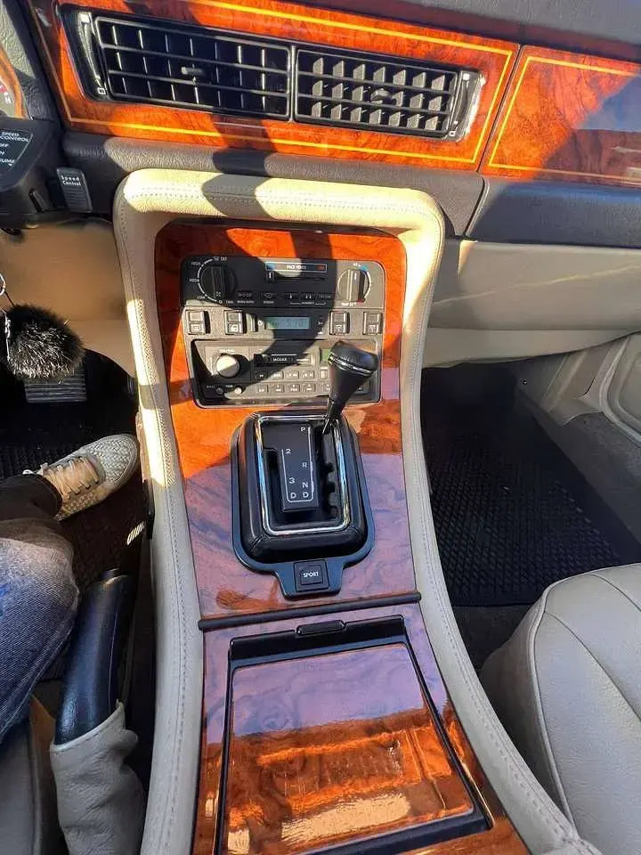 Gebraucht Jaguar XJ40 222 PS (163 kW) 1990 Grau Limousine