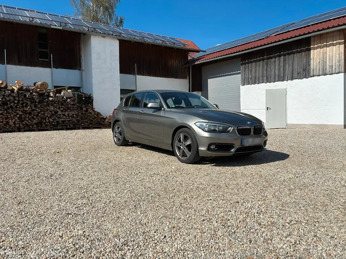 Gebraucht BMW 120 190 PS (139 kW) 2016 Silber Kleinwagen