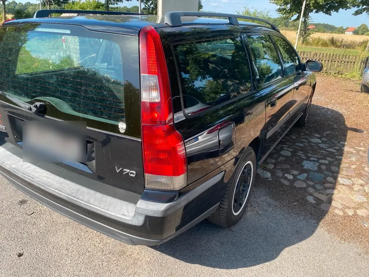 Gebraucht Volvo V70 140 PS (102 kW) 2020 Schwarz Kombi