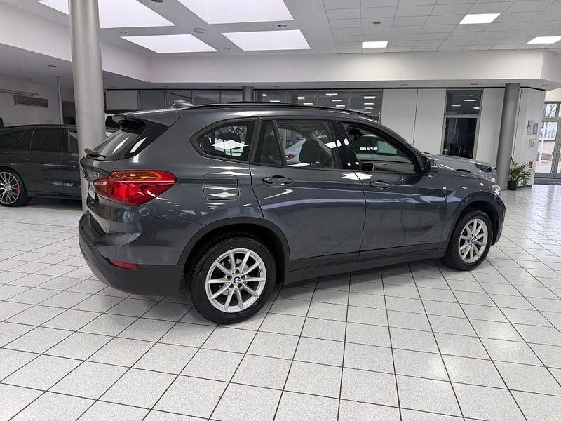 Używany BMW X1 Advantage 150 KM (110 kW) 2017 Szary SUV
