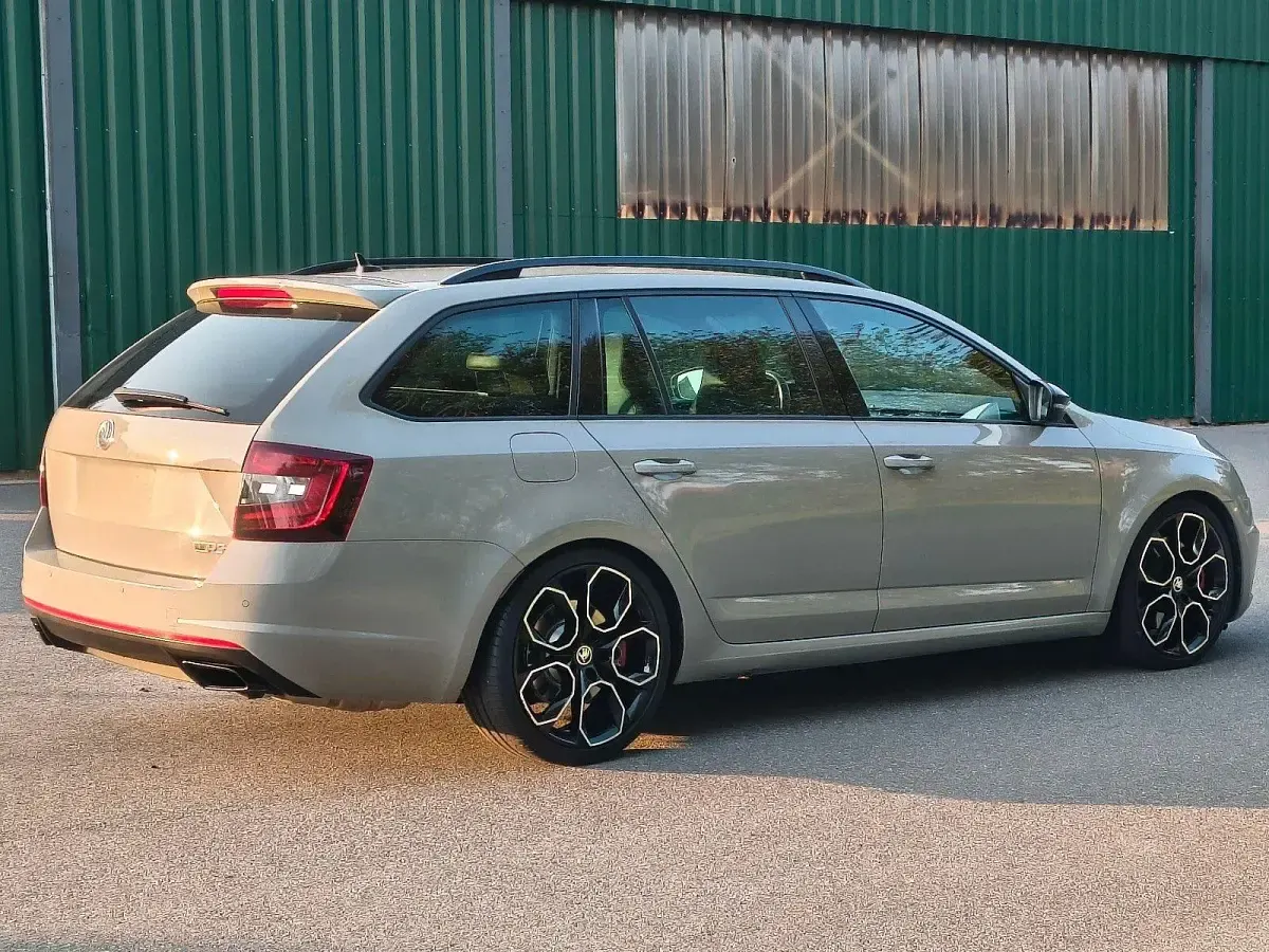 Gebraucht Skoda Octavia RS 245 PS (180 kW) 2018 Grau Kombi