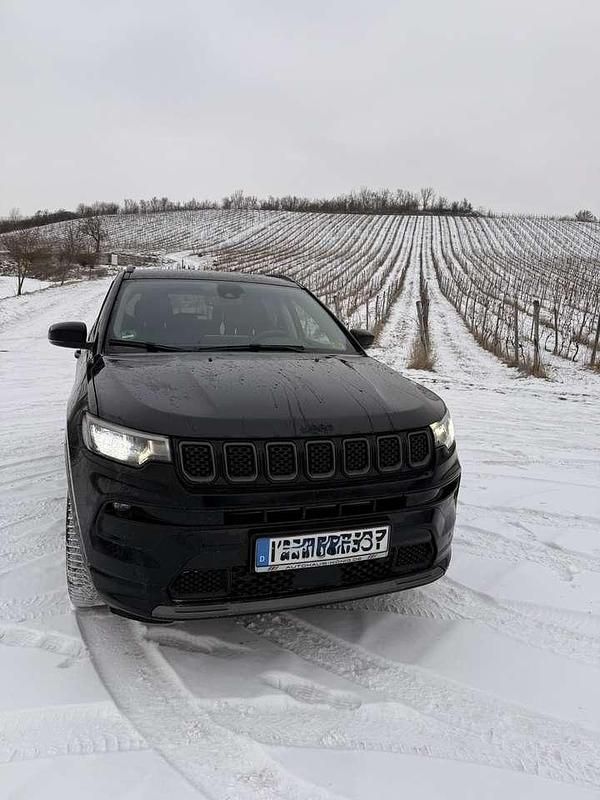 Gebraucht Jeep Compass 181 PS (133 kW) 2022 Schwarz SUV