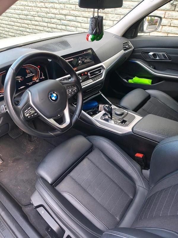 Gebraucht BMW 320 204 PS (150 kW) 2022 Weiß Kombi