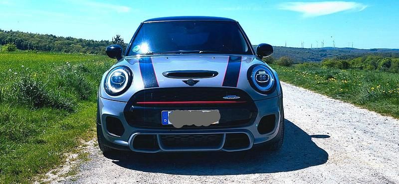 Grau Gebraucht 2020 Mini John Cooper Works Coupé Coupé | 25.000 € - Bild 1/4