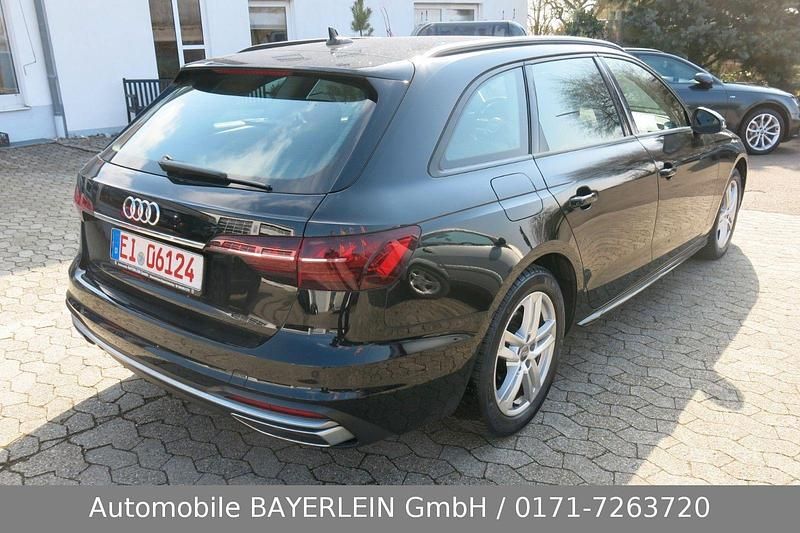 Gebraucht Audi A4 Advanced 204 PS (150 kW) 2022 Schwarz Kombi