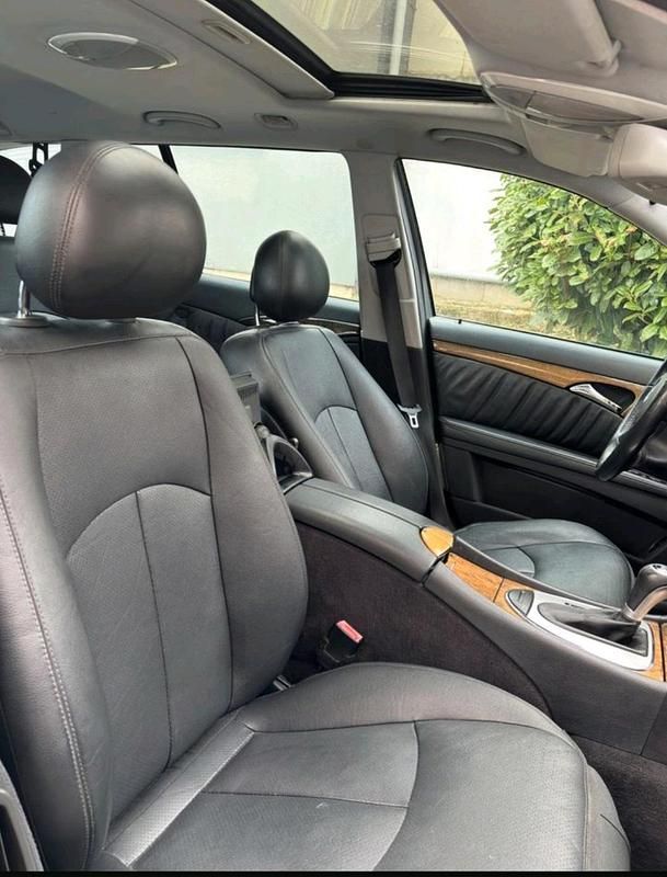 Gebraucht Mercedes E350 272 PS (200 kW) 2005 Schwarz Kombi