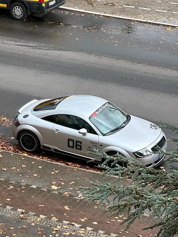 Second-hand Audi TT 150 CP (110 kW) 2003 Argintiu Coupe