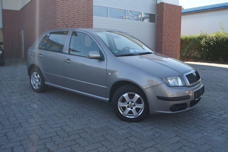 Beige Gebraucht 2007 Skoda Fabia Cool Edition Limousine | 1.500 € (Guter Preis) - Bild 1/4