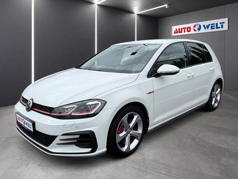 Weiß Gebraucht 2019 VW Golf VII GTI Limousine | 24.490 € (Fairer Preis) - Bild 1/4