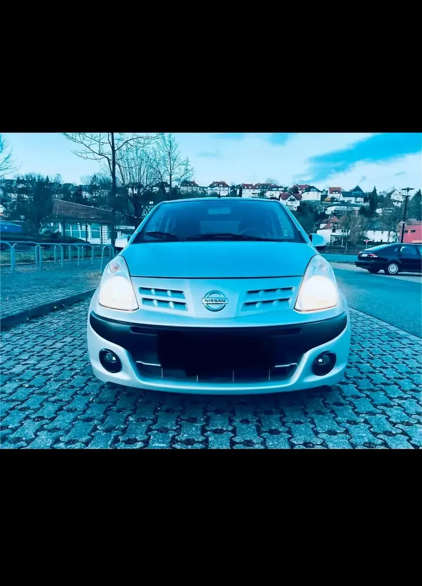 Gebraucht Nissan Pixo 68 PS (50 kW) 2009 Silber Kleinwagen