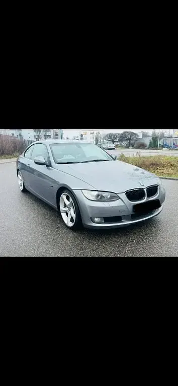 Gebraucht BMW 320 M Sport 184 PS (135 kW) 2010 Grau Coupé