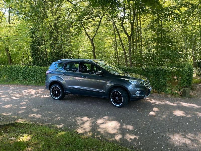 Gebraucht 2019 Ford Kuga SUV | 17.600 € (Superpreis) - Bild 1/4